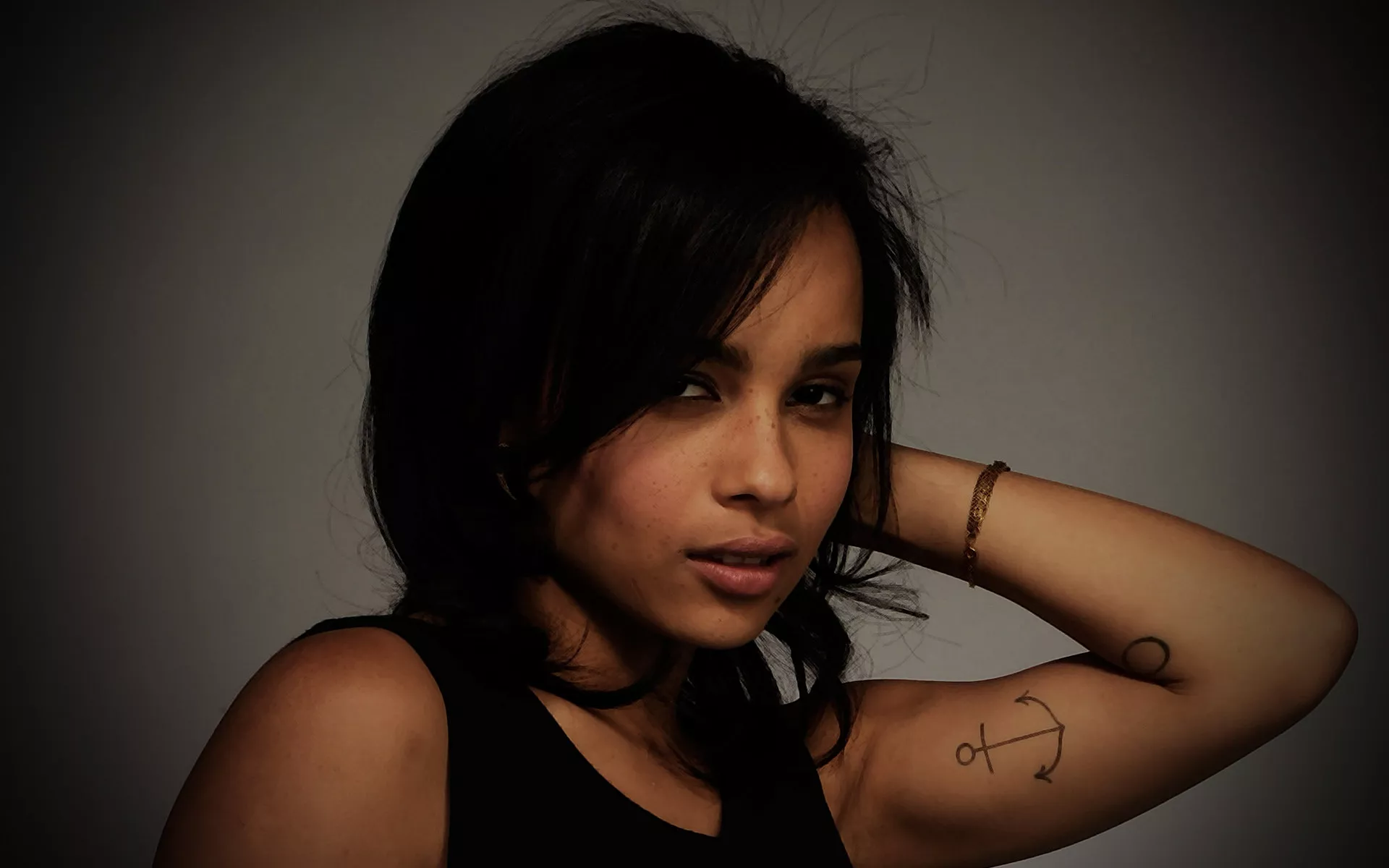 Zoe Kravitz posted by AdviceGivingBlackGuy