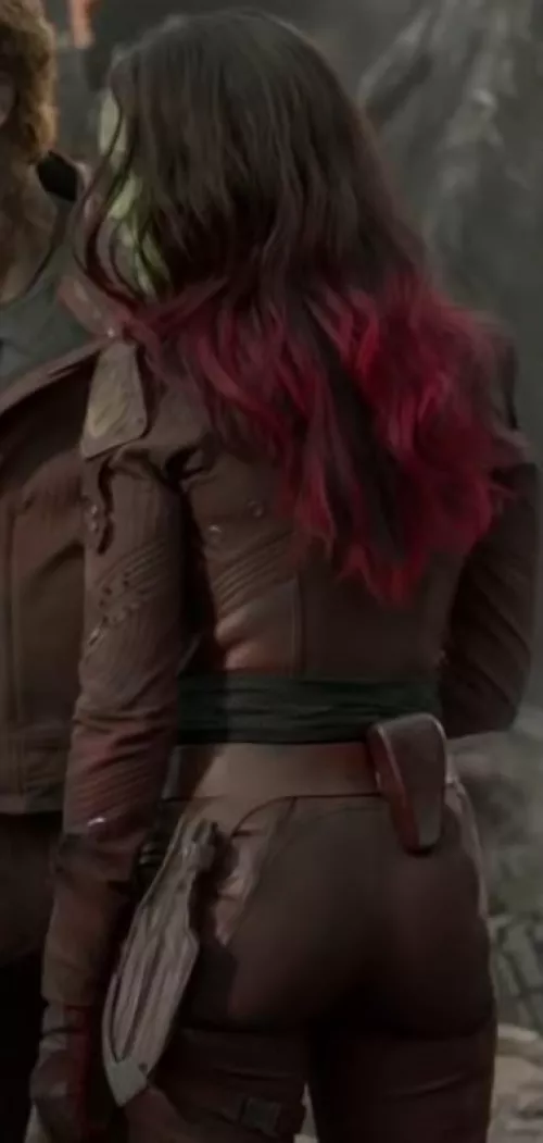 Zoe Saldana by TheLilMaster7