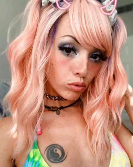 @zoe.riot by Zoe_Riot