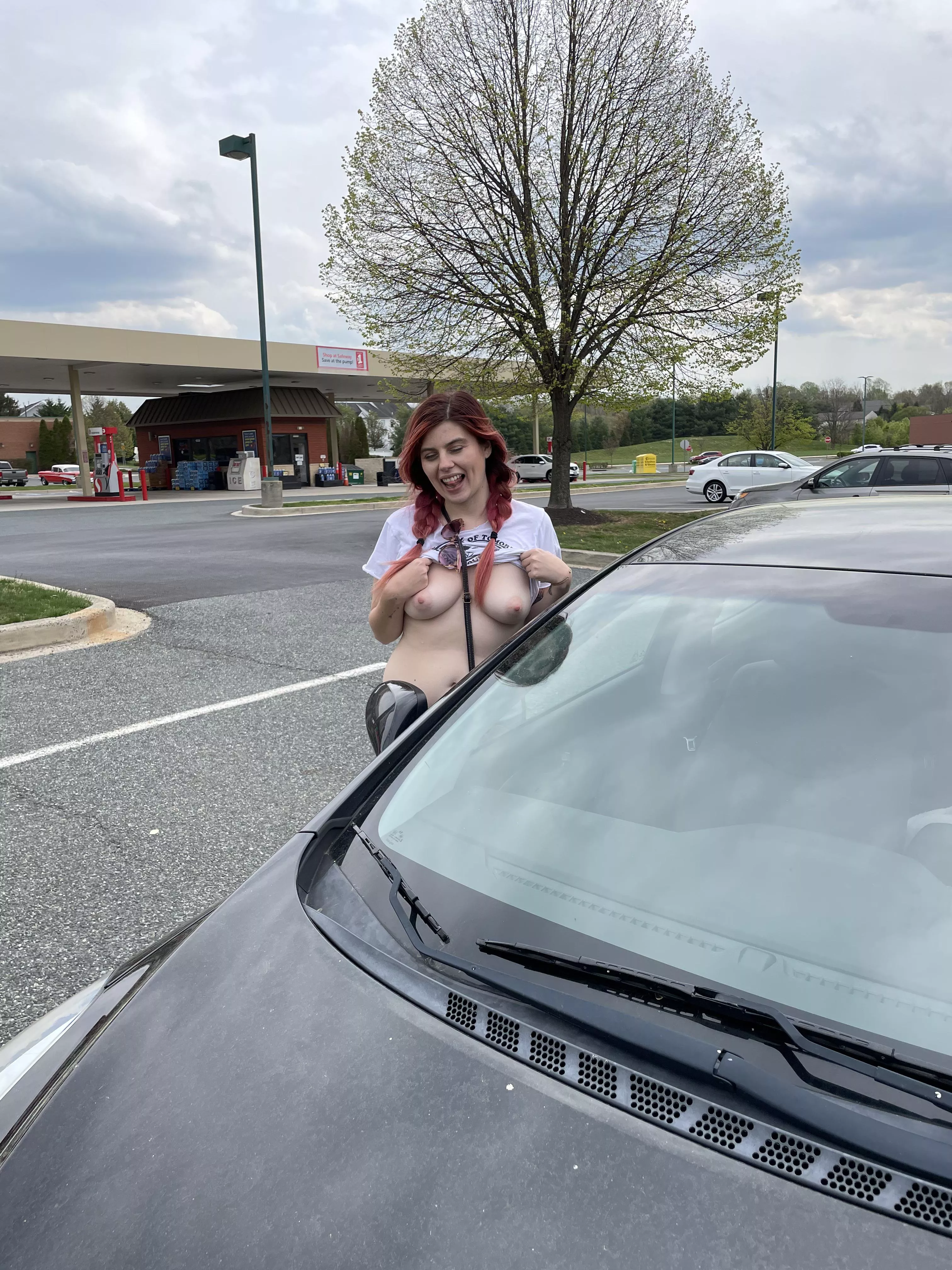 Zoey Can’t Help But Show Off in PUBLIC posted by zachandzoey