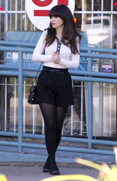 Zoey Deschanel. by pachacute