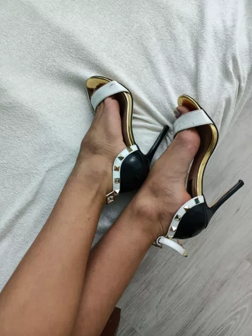 Zulema's Tuesday highheels photo by ZulemaZahiir